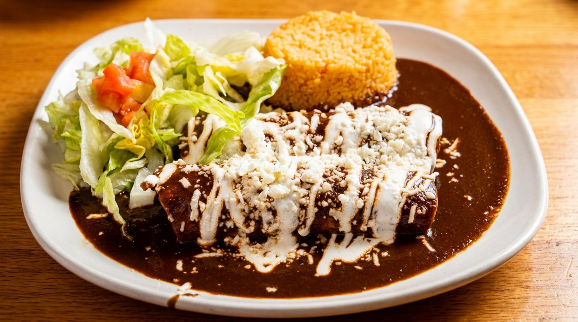 Mole enchiladas